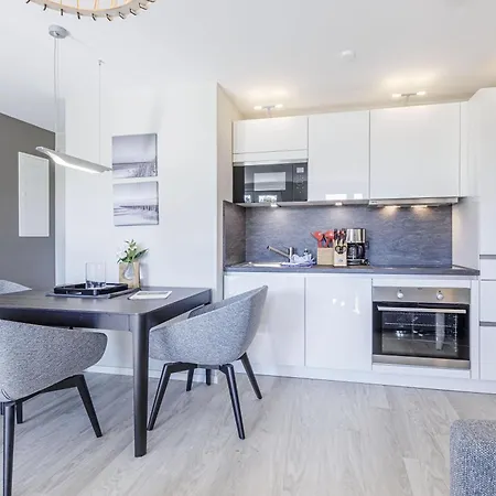 5 Sterne Strandraeuber In Wustrow - Balkon, Sauna & Ostsee